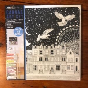 Gallery Canvas Set NWOT